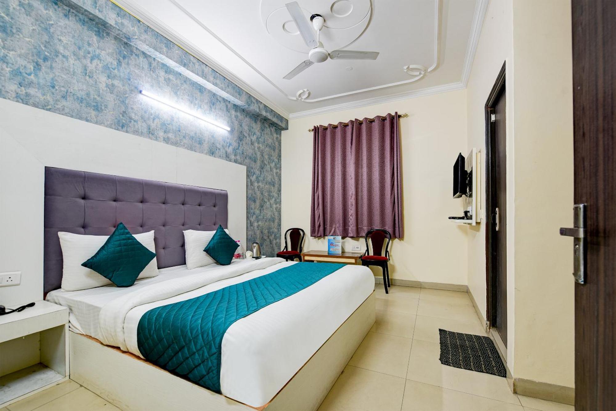 Hotel Ark Wood At Airport Nueva Delhi Exterior foto